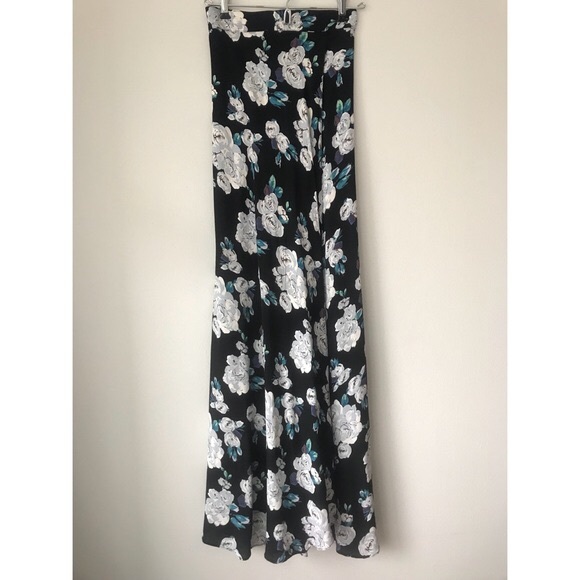 Flynn Skye Matching Set in Deep Secret - Picture 3 of 5